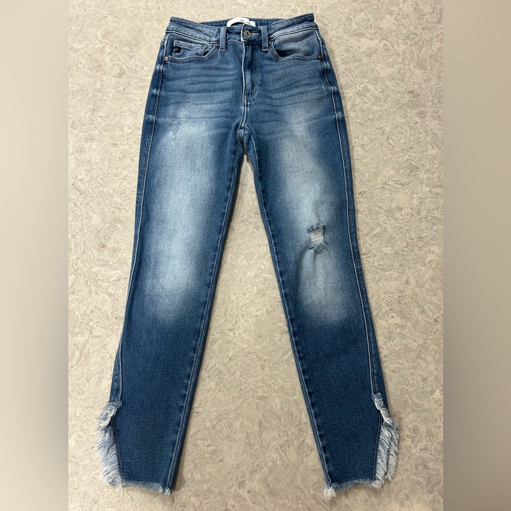 Women's KanCan Mid-Rise Rise Hem Blue Jeans size 5/26 EUC
